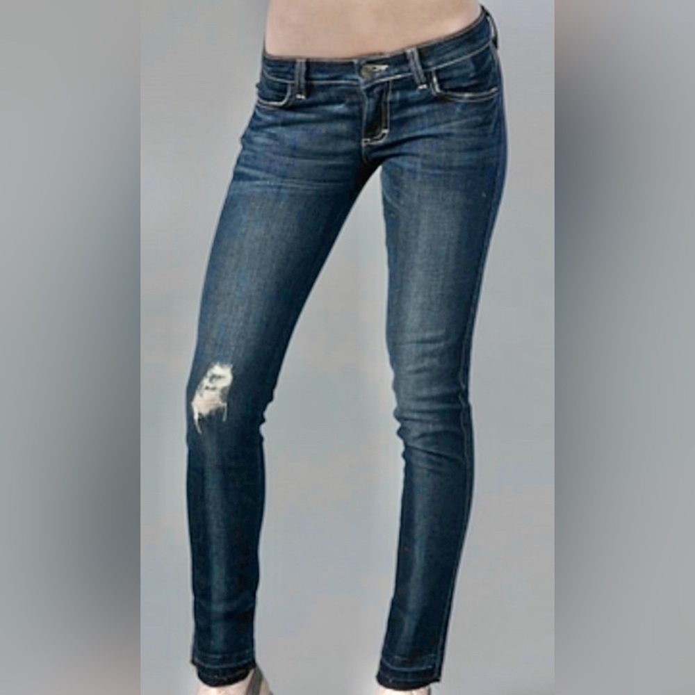 Siwy “Hannah” Slim Crop Denim Jeans in “Loyal” Dark Blue Wash with Lace Rip